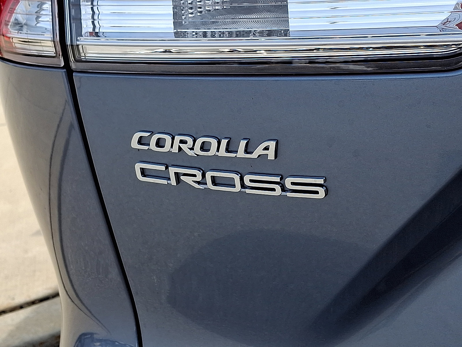 Used 2025 Toyota Corolla Cross L image 29