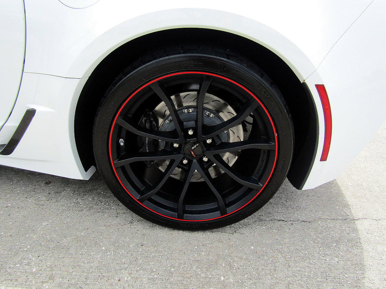 Used 2019 Chevrolet Corvette Grand Sport RWD image 24