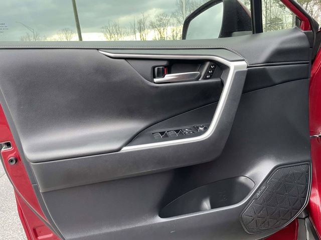 Used 2019 Toyota RAV4 Limited image 18