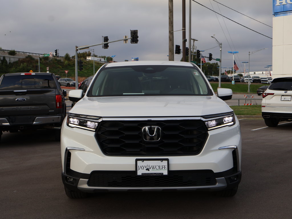 Used 2024 Honda Pilot EX-L image 2