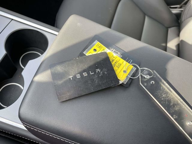 Used 2023 Tesla Model Y Long Range image 32