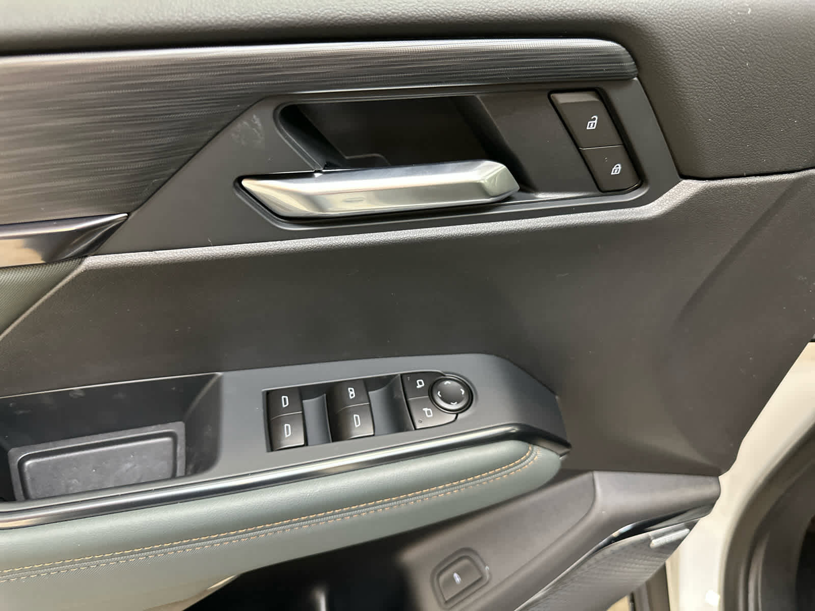 New 2026 GMC Acadia AT4 w/ Luxury Package image 20