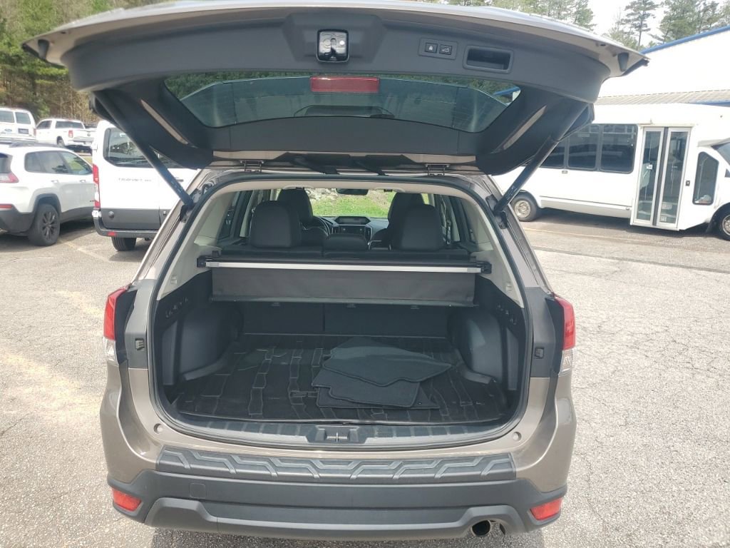 Used 2023 Subaru Forester Limited w/ Popular Package #2 image 12