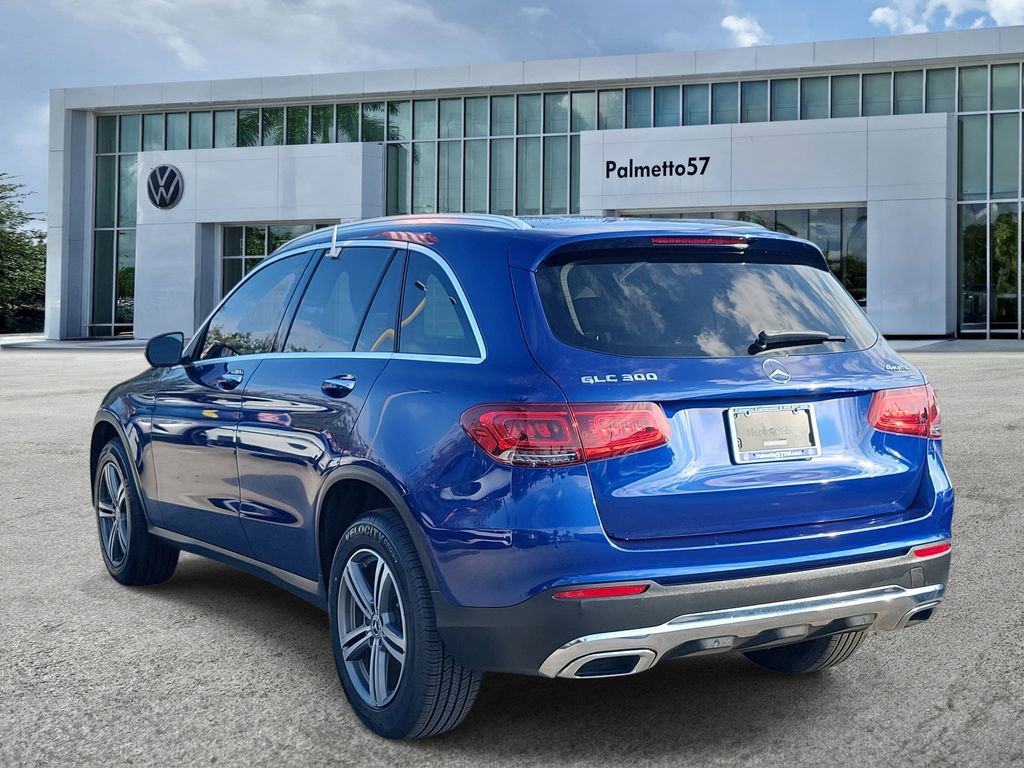 Used 2020 Mercedes-Benz GLC 300 4MATIC w/ Multimedia Package image 4