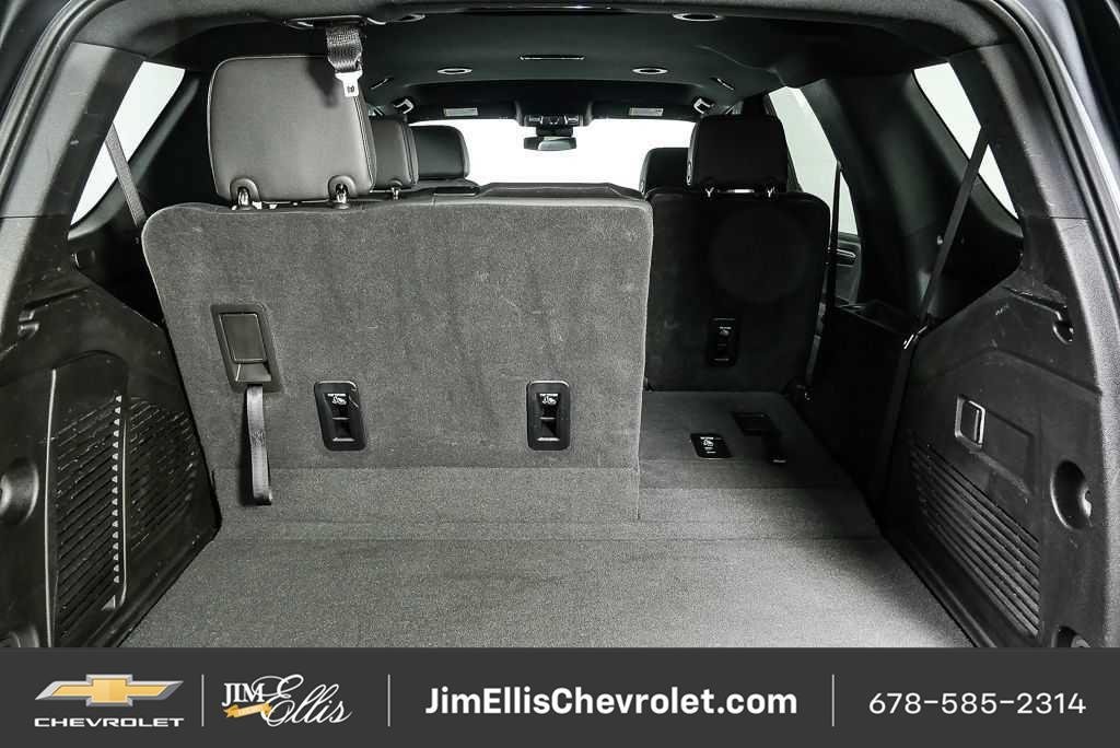 Certified 2025 Chevrolet Tahoe LT RWD image 32