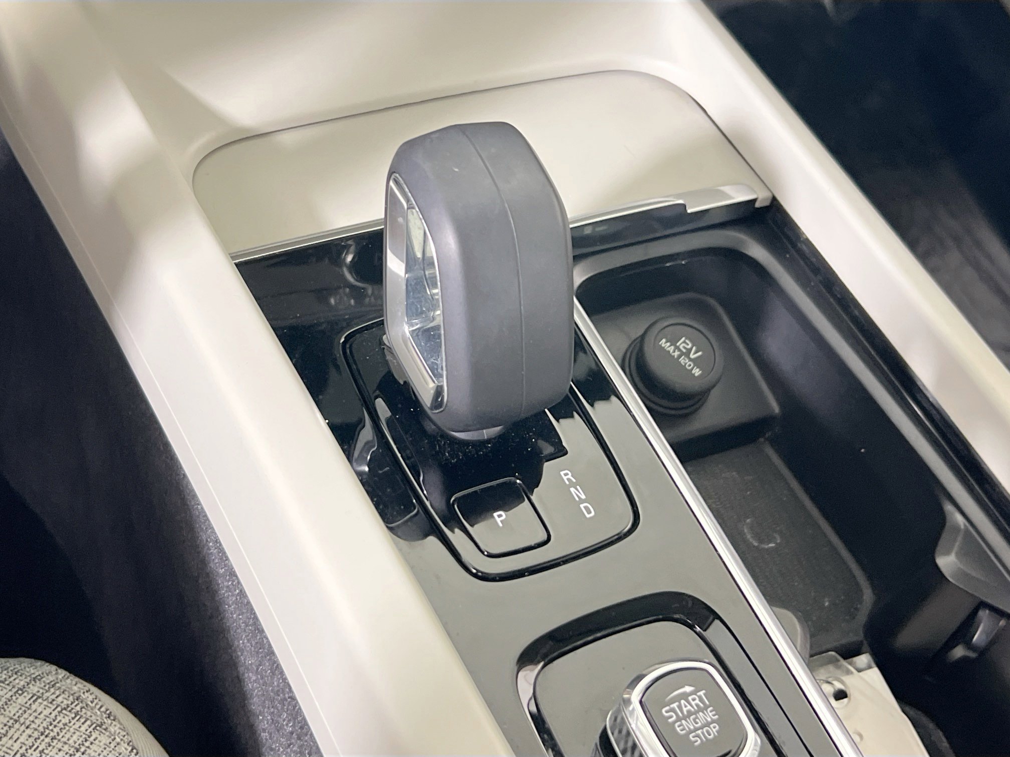 Used 2023 Volvo S60 B5 Core w/ Protection Package Premier image 17