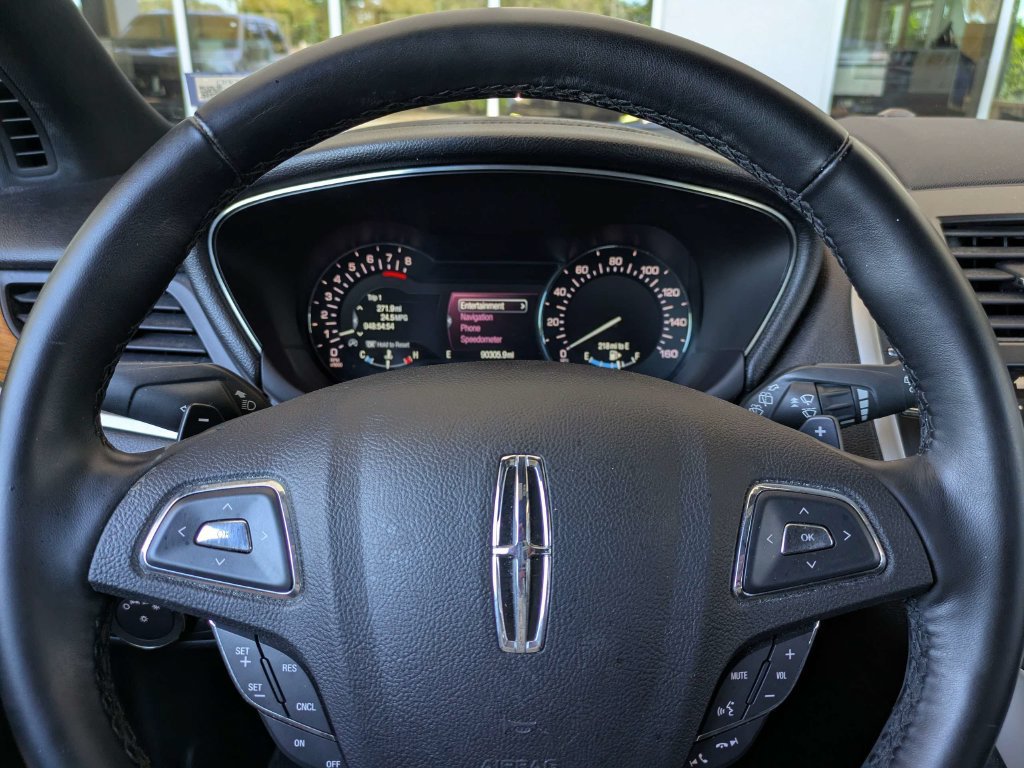 Used 2018 Lincoln MKC Select w/ Select Plus Package FWD image 28