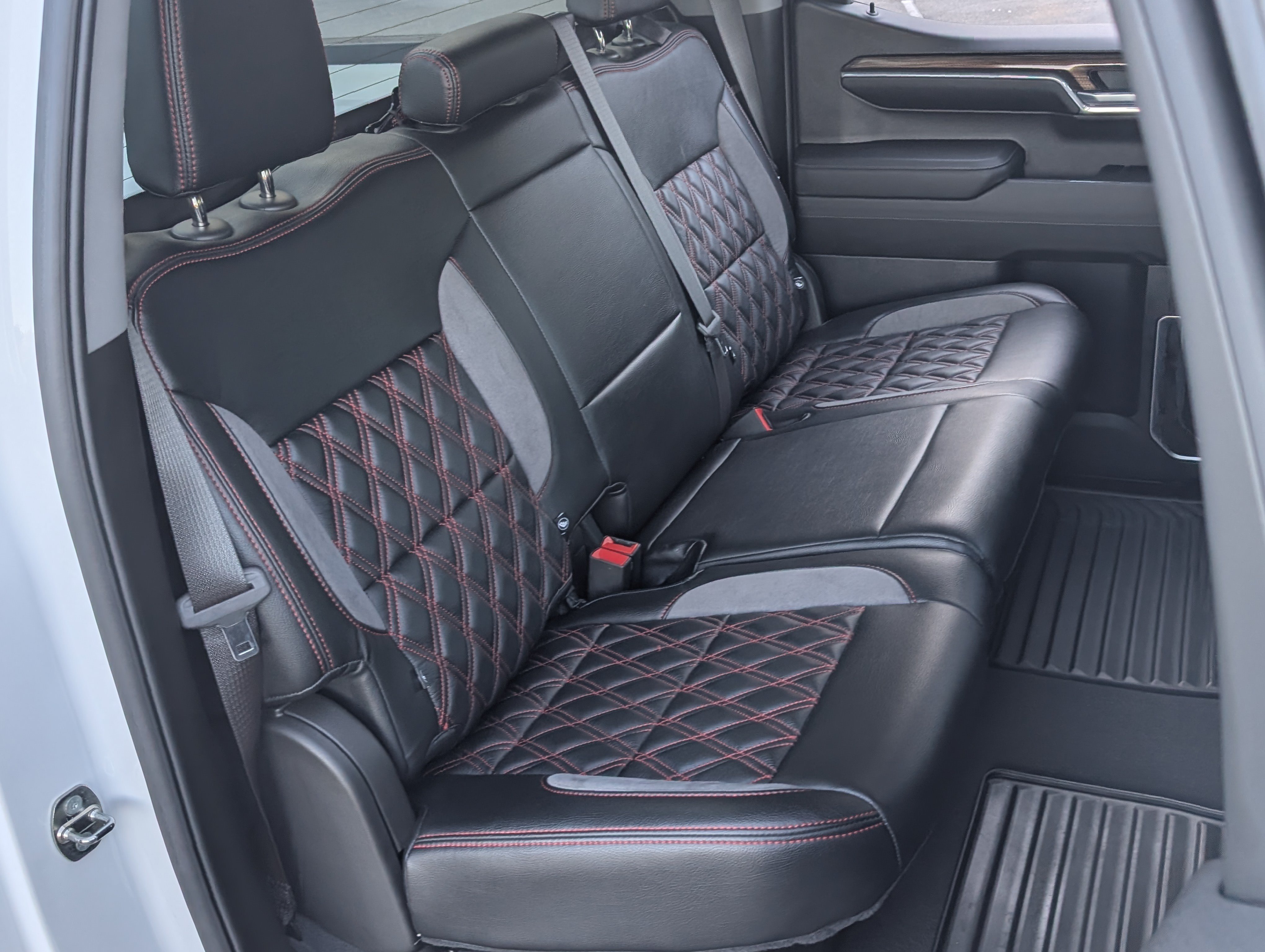 Used 2024 Chevrolet Silverado 1500 LT RWD image 20