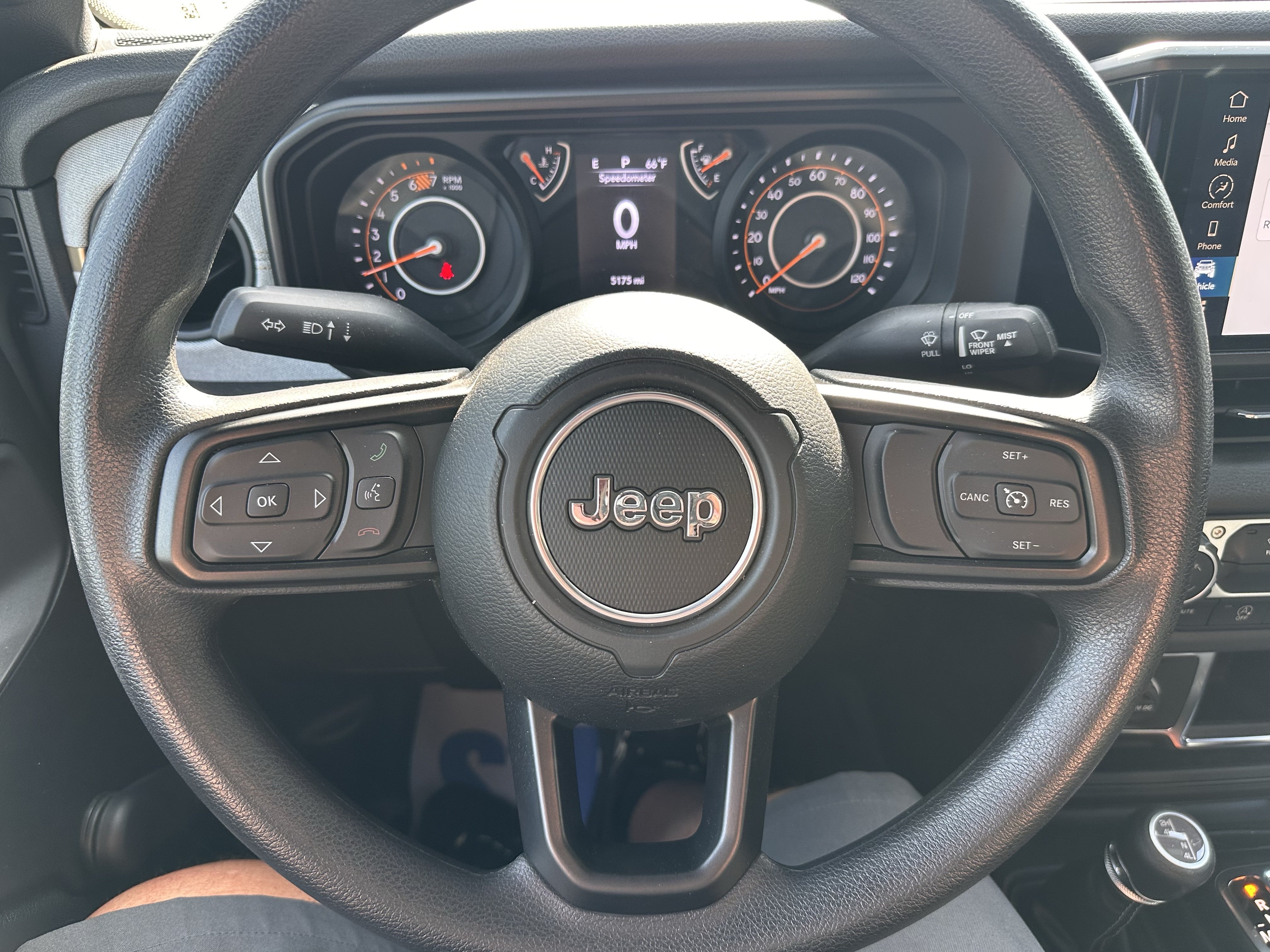 Used 2024 Jeep Wrangler Sport AWD/4WD image 17