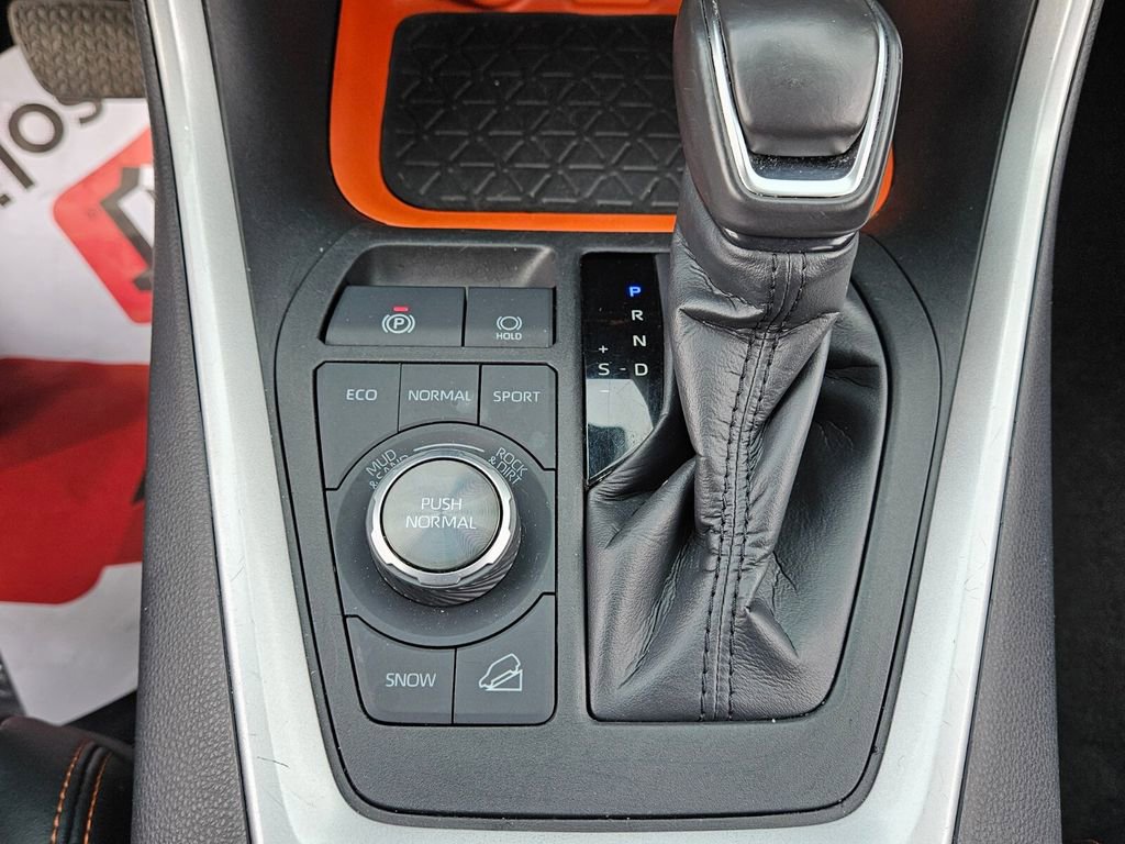 Used 2024 Toyota RAV4 Adventure image 19