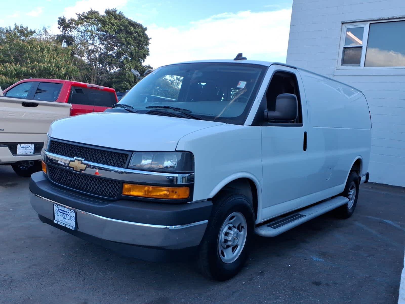 Certified 2025 Chevrolet Express 2500 w/ Driver Convenience Package RWD image 3