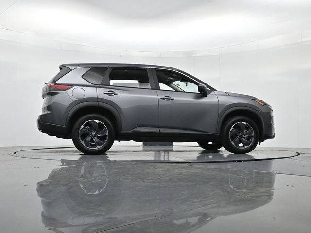 Used 2024 Nissan Rogue SV AWD/4WD image 32