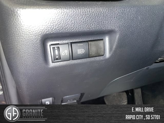 Used 2024 Toyota RAV4 XLE AWD/4WD image 30