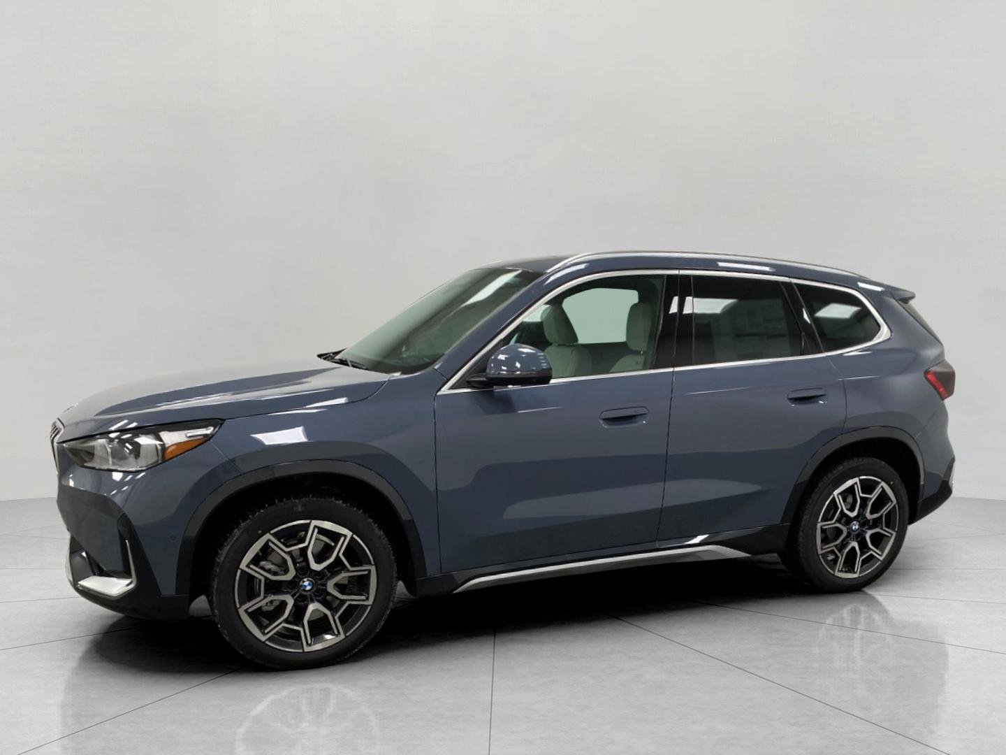 New 2026 BMW X1 xDrive28i w/ Technology Package AWD/4WD image 9