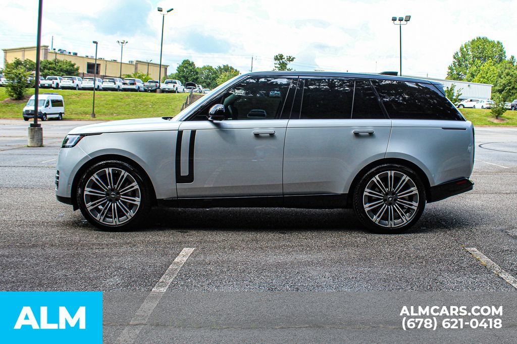 Used 2024 Land Rover Range Rover SE AWD/4WD image 6