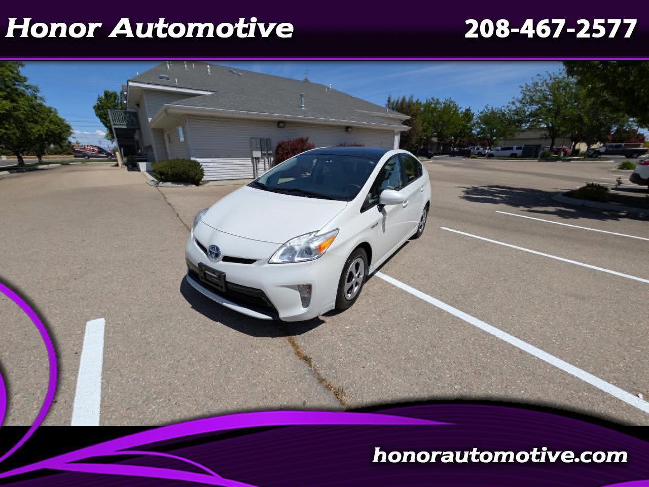 Used 2013 Toyota Prius Three w/ Solar Roof Pkg FWD image 1
