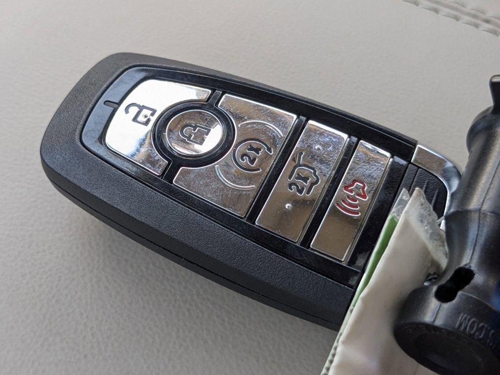 New 2025 Lincoln Corsair Grand Touring image 32