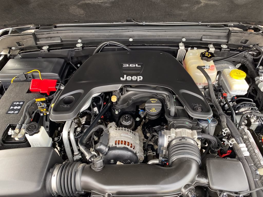 Used 2020 Jeep Wrangler Unlimited Sahara AWD/4WD image 48