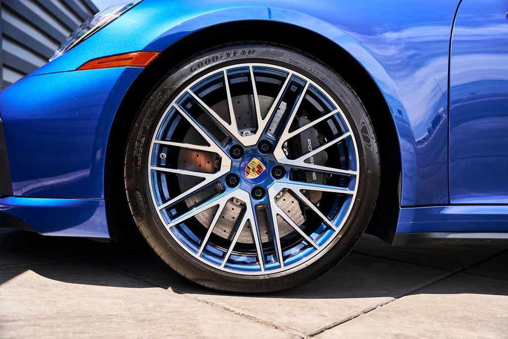 Used 2025 Porsche 911 Turbo S AWD/4WD image 3