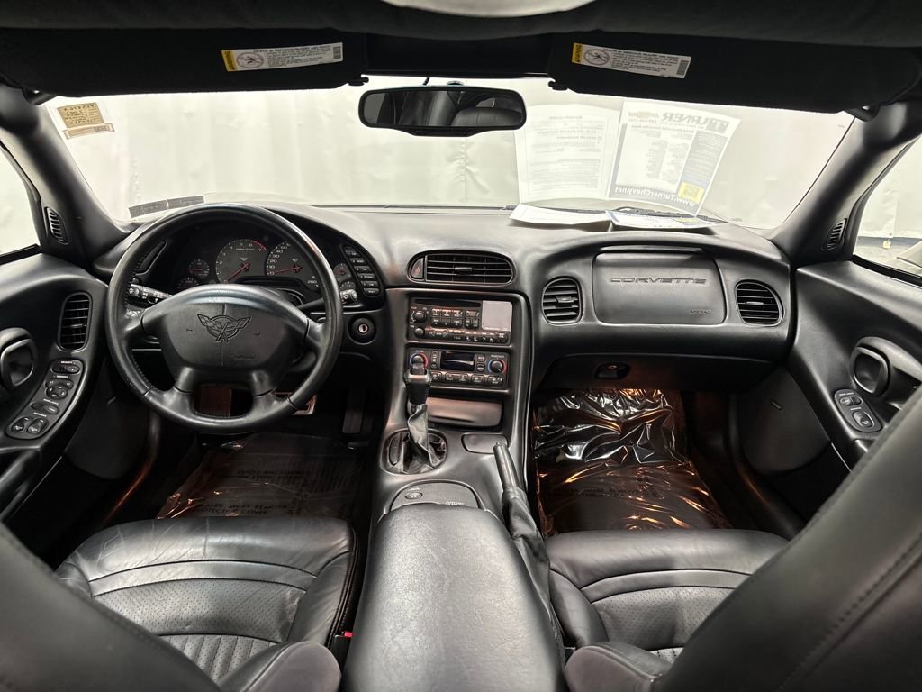 Used 2001 Chevrolet Corvette Coupe w/ Preferred Equipment Group1 image 12