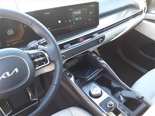 New 2025 Kia Sorento EX w/ EX Panoramic Sunroof Package image 6