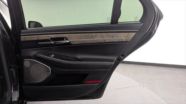 Used 2020 Genesis G90 3.3T Premium image 21