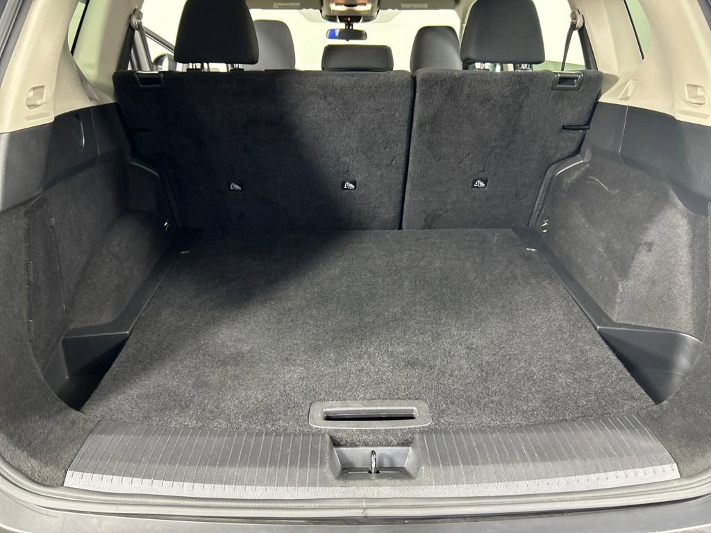 Used 2023 Nissan Rogue S image 18