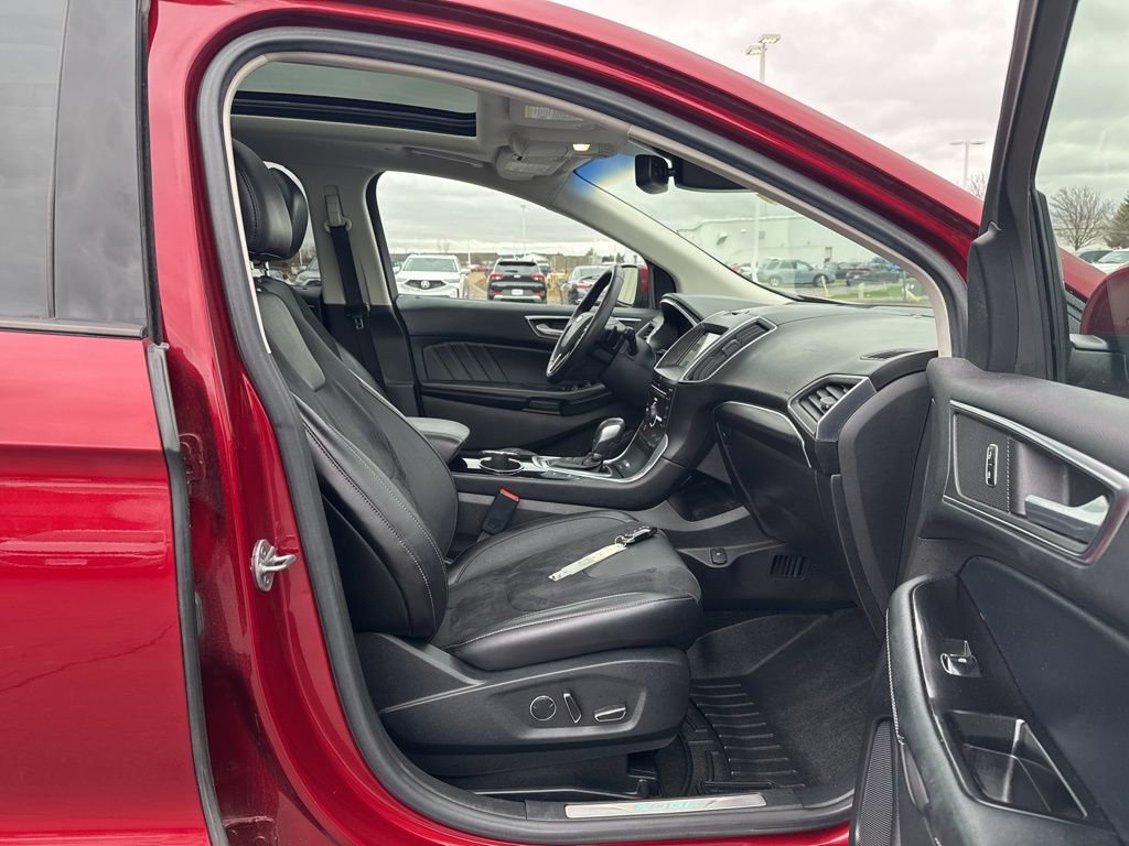 Used 2016 Ford Edge Sport w/ Equipment Group 401A image 35
