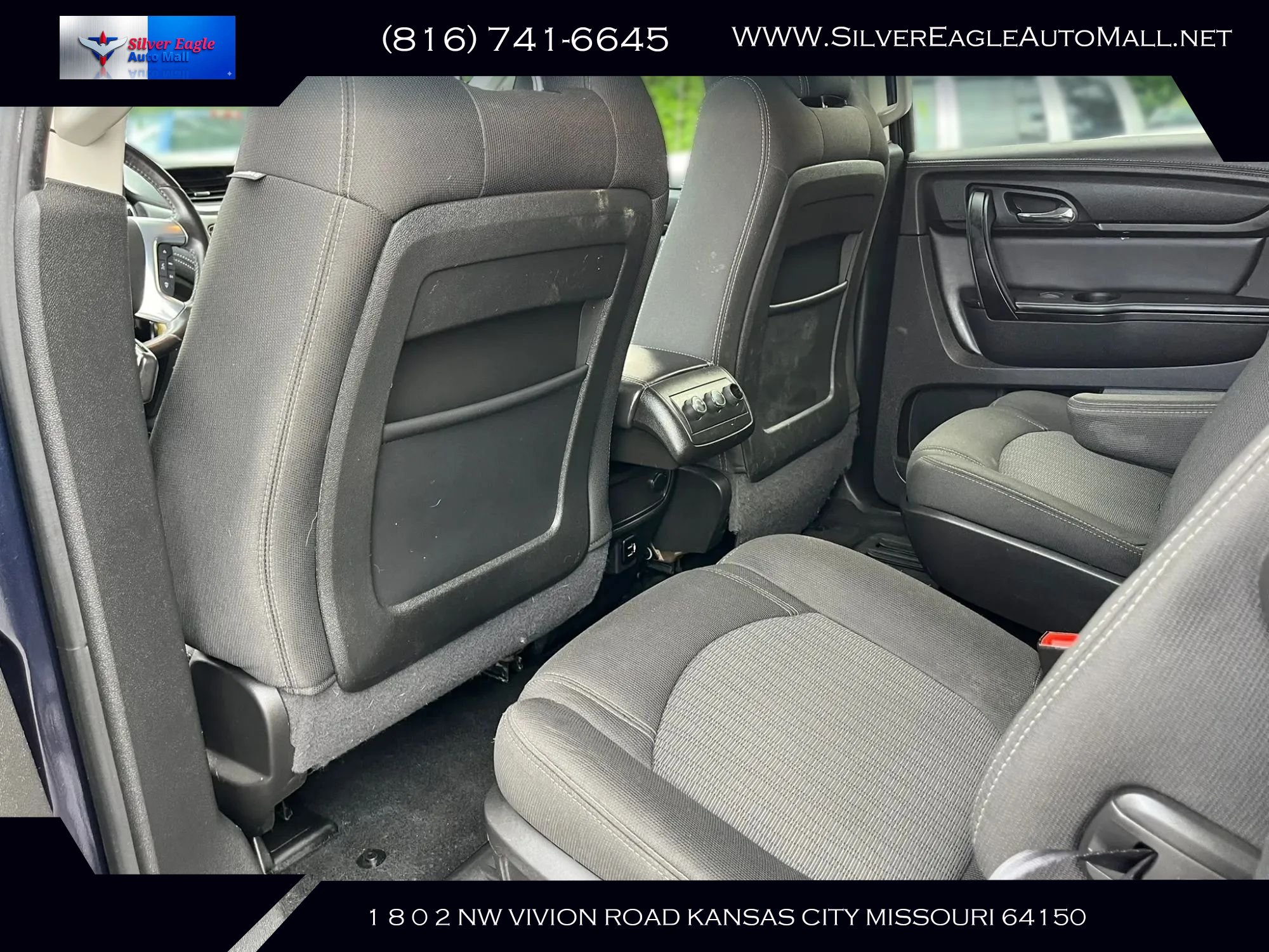 Used 2017 Chevrolet Traverse LT w/ Style and Technology Package AWD/4WD image 9