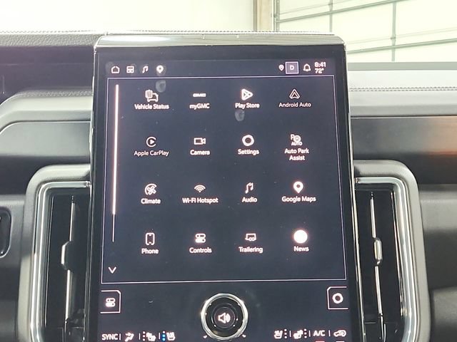 Used 2025 GMC Yukon Denali RWD image 29