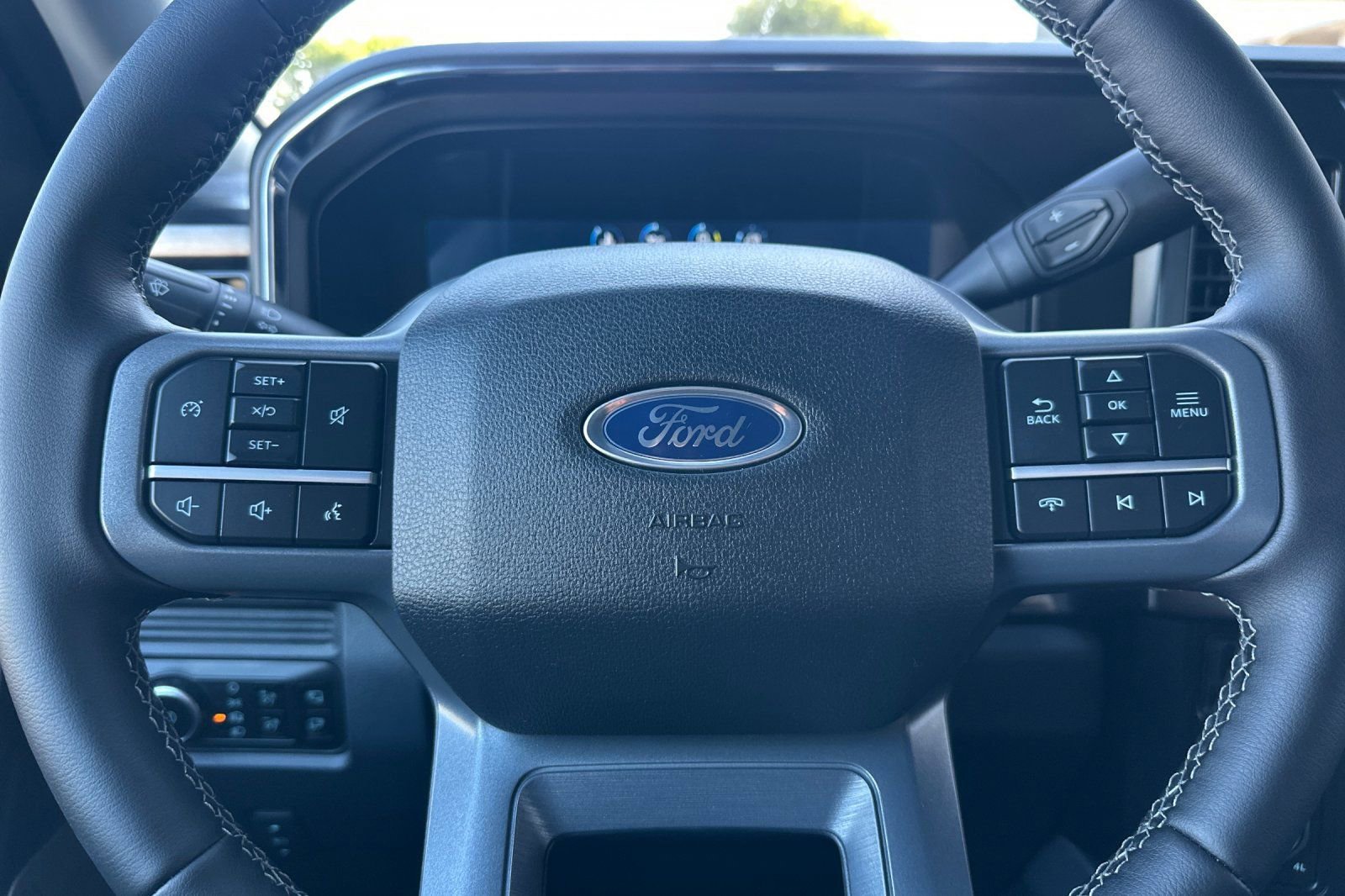 New 2026 Ford F250 Lariat w/ FX4 Off-Road Package image 23