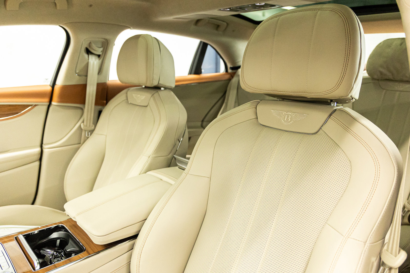 New 2026 Bentley Flying Spur Plug-In Hybrid AWD/4WD image 36