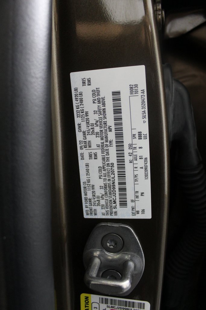 Used 2022 Lincoln Corsair Reserve image 28