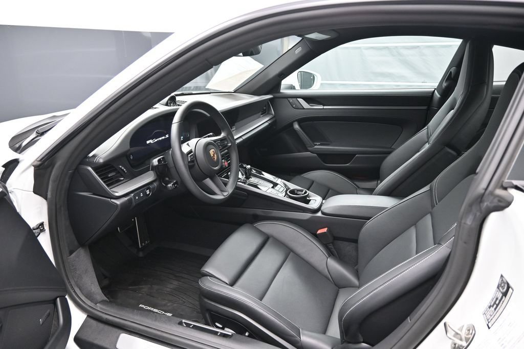 Certified 2025 Porsche 911 Carrera S RWD image 4