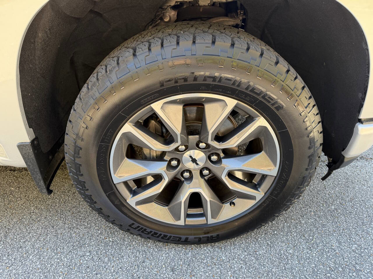 Used 2019 Chevrolet Silverado 1500 RST image 16