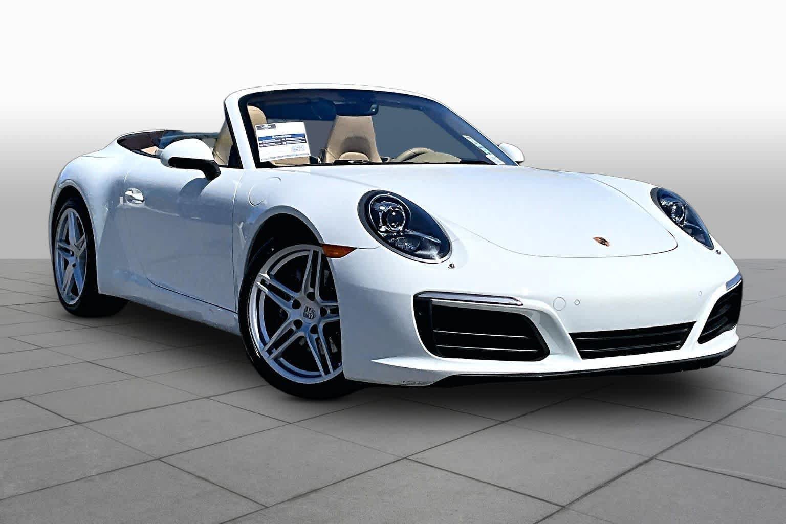 Used 2017 Porsche 911 Carrera RWD image 2
