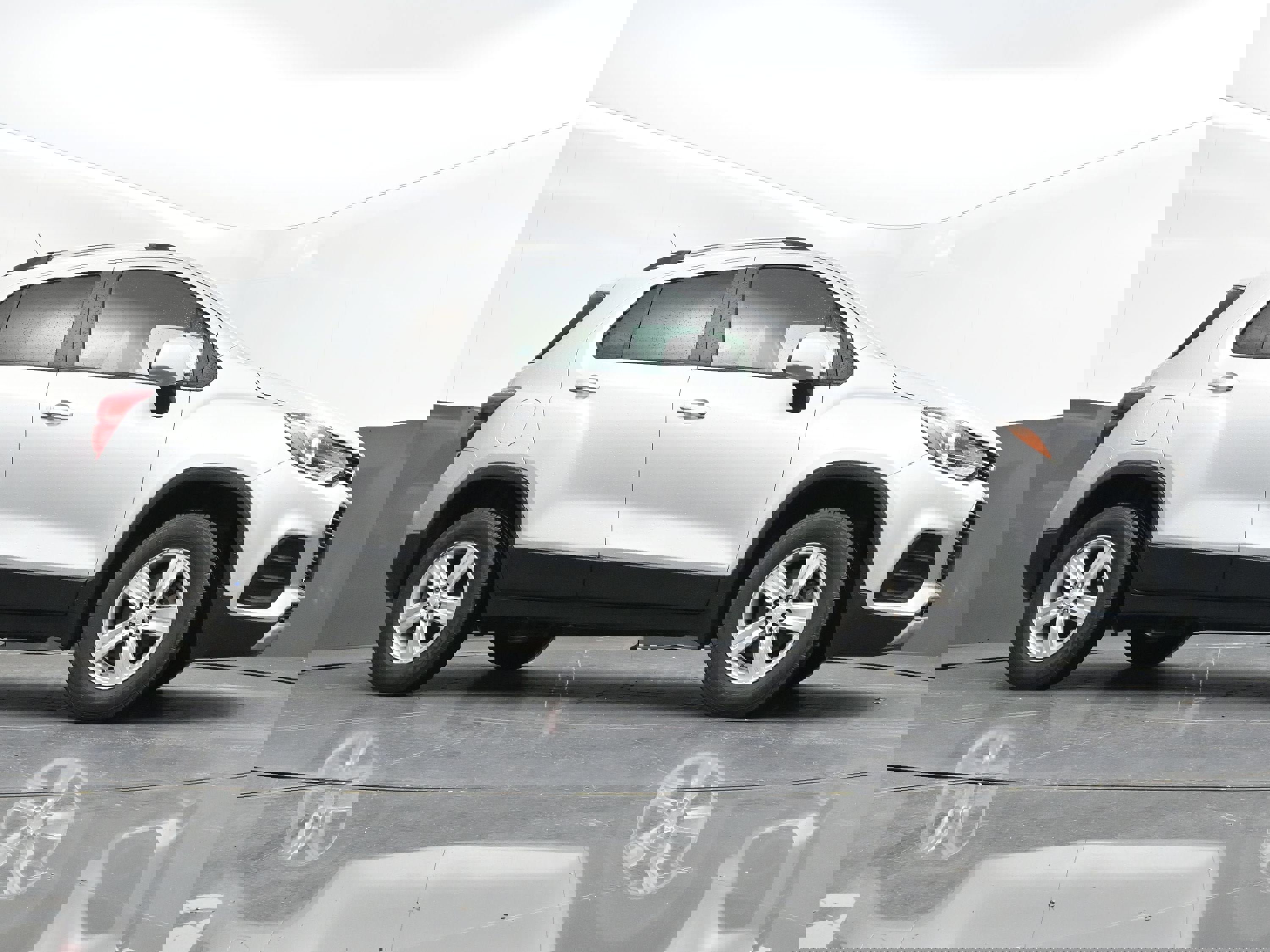Certified 2022 Chevrolet Trax LT w/ LT Convenience Package image 35