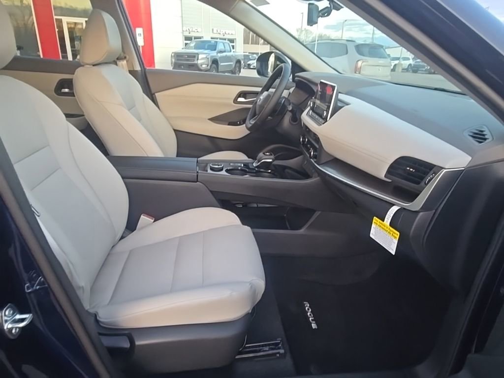 New 2026 Nissan Rogue SV image 24