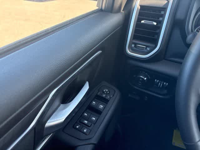 Used 2025 RAM 1500 Lone Star AWD/4WD image 21