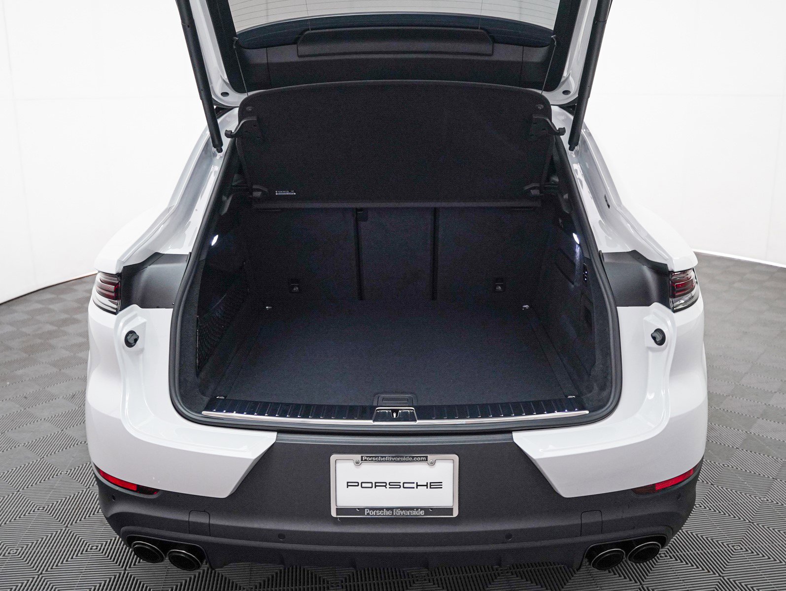 New 2026 Porsche Cayenne S image 27