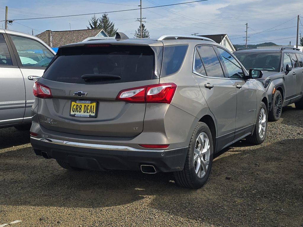 Used 2019 Chevrolet Equinox LT w/ Sun & Navigation Package image 2