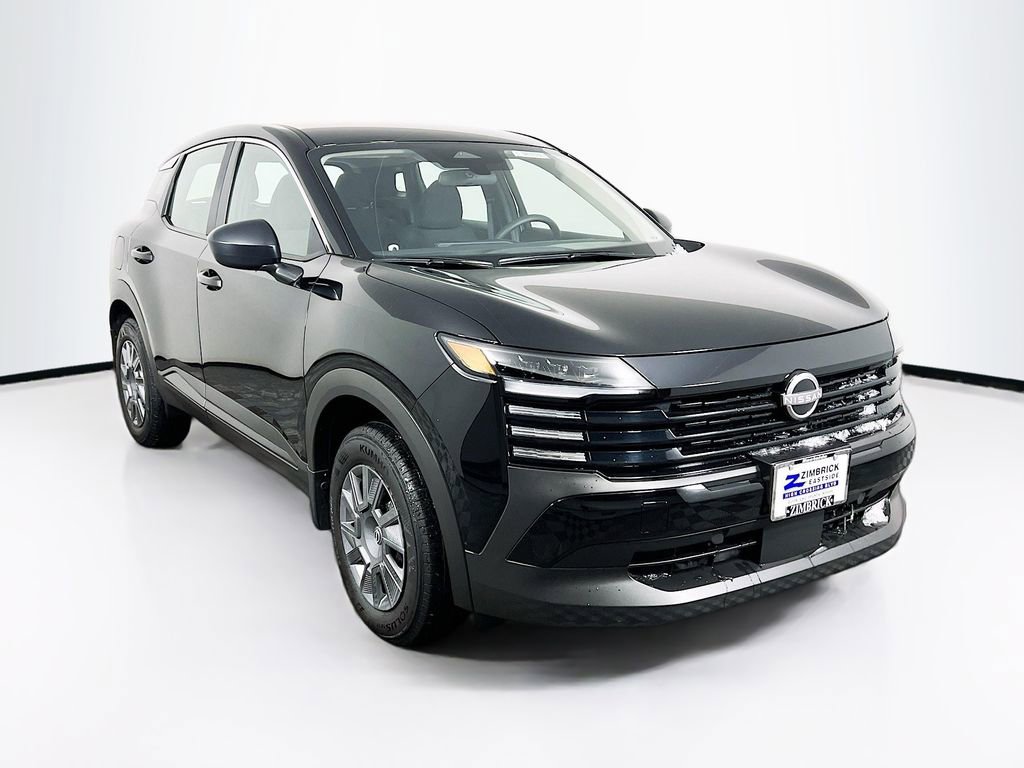 Used 2025 Nissan Kicks S image 1