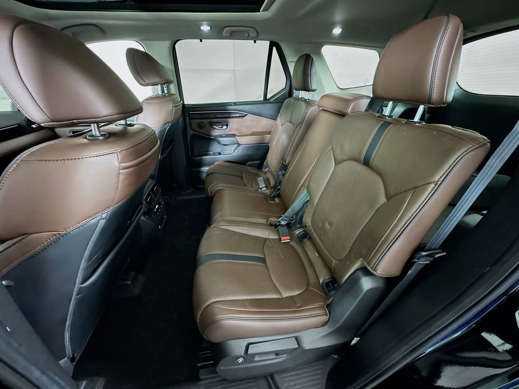 Used 2023 Honda Pilot Elite image 25