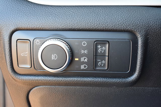 Used 2022 Ford Explorer XLT w/ Equipment Group 202A image 32