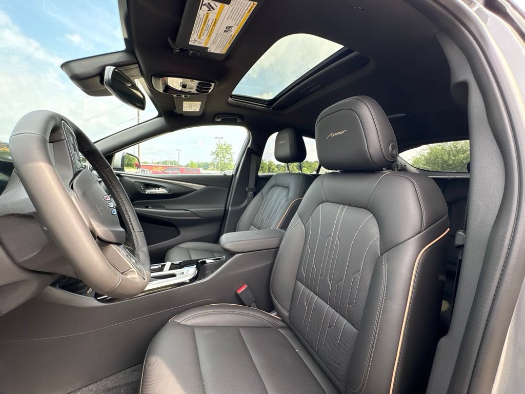 New 2026 Buick Envista Avenir FWD image 10