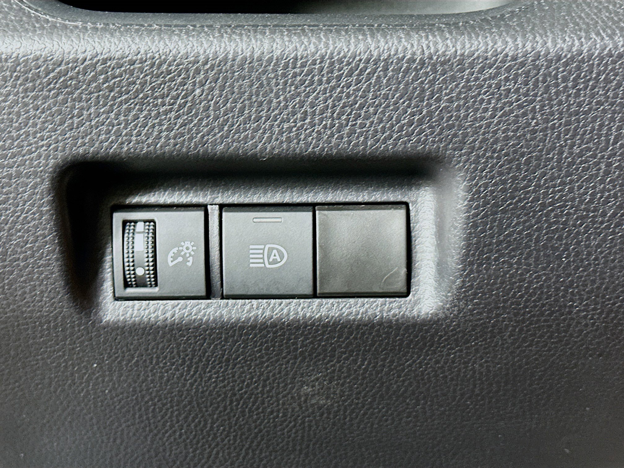 Used 2025 Toyota RAV4 LE image 16