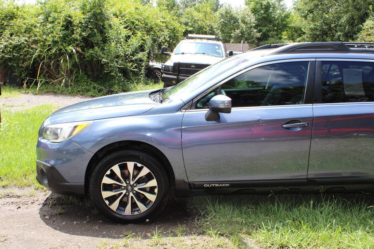 Used 2015 Subaru Outback 2.5i Limited image 11