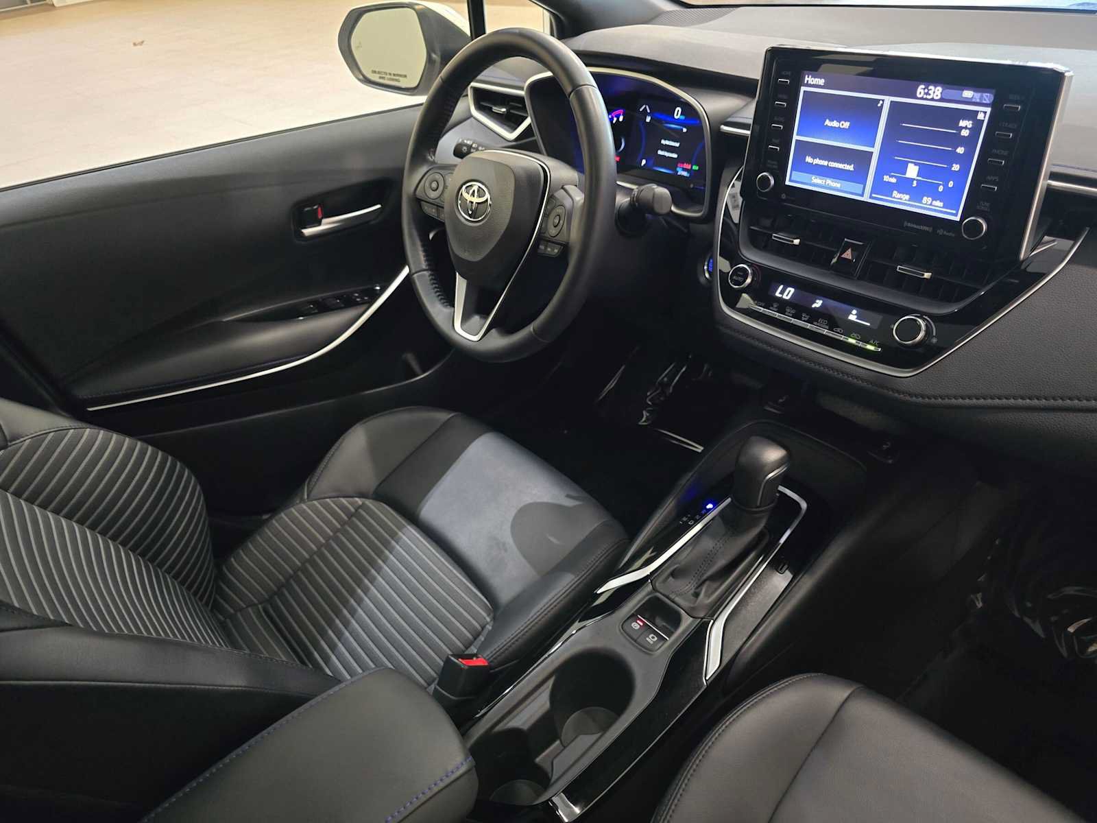 Used 2020 Toyota Corolla XSE FWD image 28