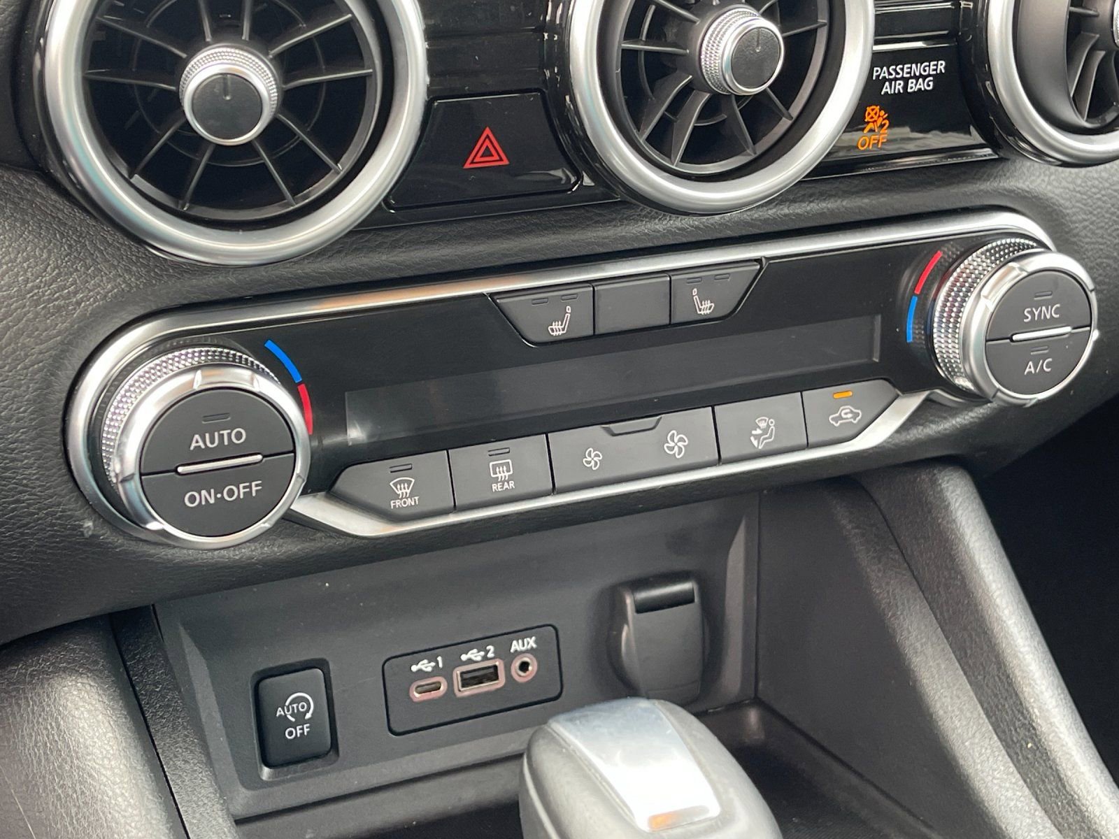 Used 2025 Nissan Sentra SR image 21