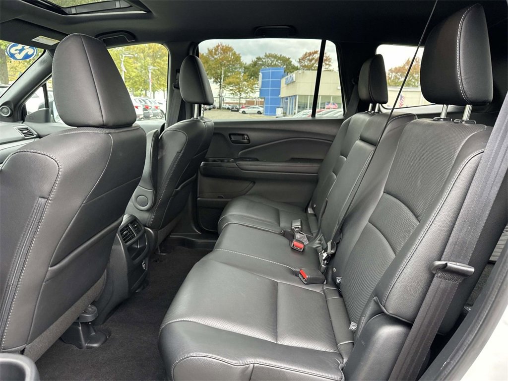 Certified 2023 Honda Passport EX-L image 9